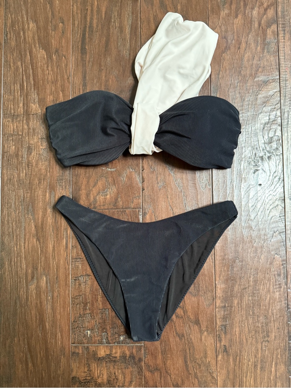 Beach Riot Two-Tone Bandeau Bikini Set in Black and Cream Size S